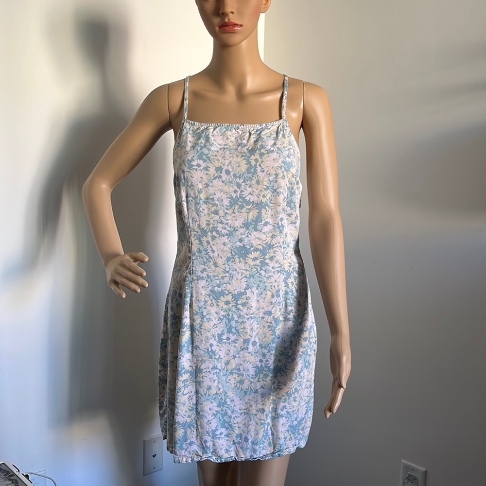 RVCA Floral Casual Summer Dress pastel cross cross straps low back B-30